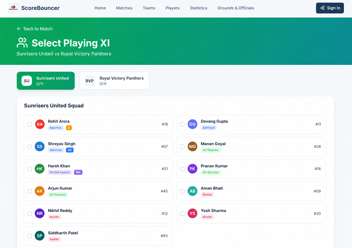 ScoreBouncer Select Playing XI screen showing Sunrisers United squad with captain, vice-captain and wicket-keeper badges